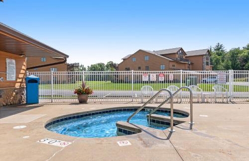 Condo On the Green - Foto 46