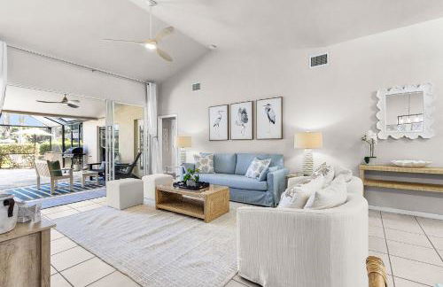 Lazy days and lake views. Beautiful Naples pool home - Foto 15