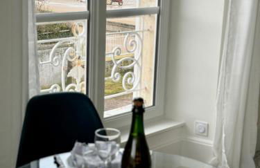 Sunny Apt on D-Day Beach with Parking - Foto 20