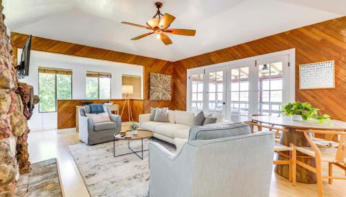 Private Hot Tub with Water Views Lower Lake Getaway - Foto 4