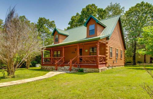 Secluded Oakland Cabin with Private Yard! - Foto 1