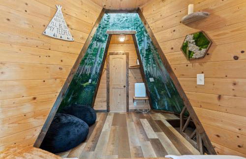 TeePee at Paradise Point with a hot tub fire pit & grill - Foto 25