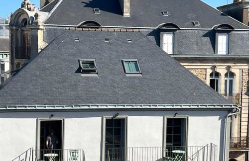 AU COEUR DE VANNES - VUE SUR LES REMPARTS - 2 CH - Foto 3