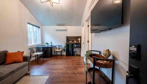 Columbia Cabins Cabin 1 - Photo 2