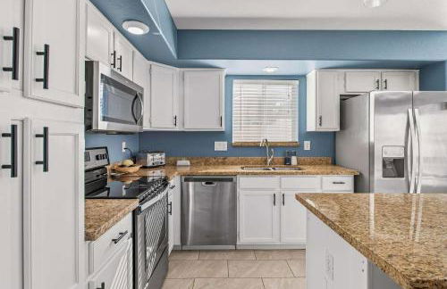 Heated Pool, Hot Tub, Games & more! - Photo 51