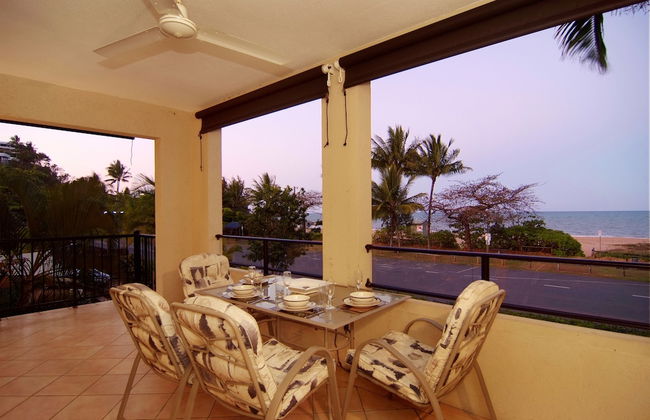 The Mediterranean Beachfront Apartments - Foto 35