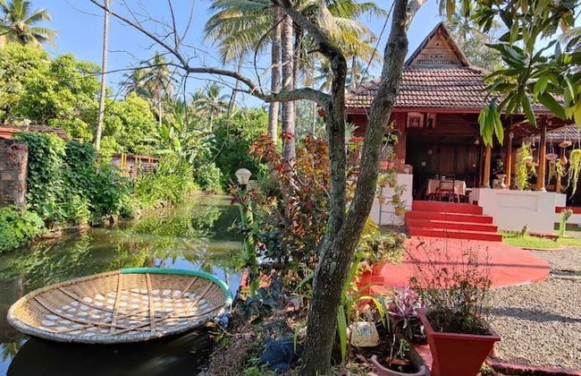 Tentgram Alleppey Riverfront - Foto 18