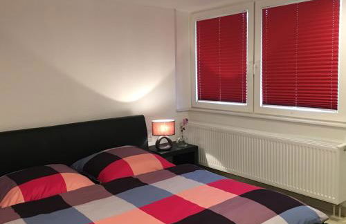 KOMPLETTES FERIENHAUS POTSDAM BERLIN GÄSTEHAUS IN SEENÄHE 95qm2 MONTEURZIMMER - Foto 10