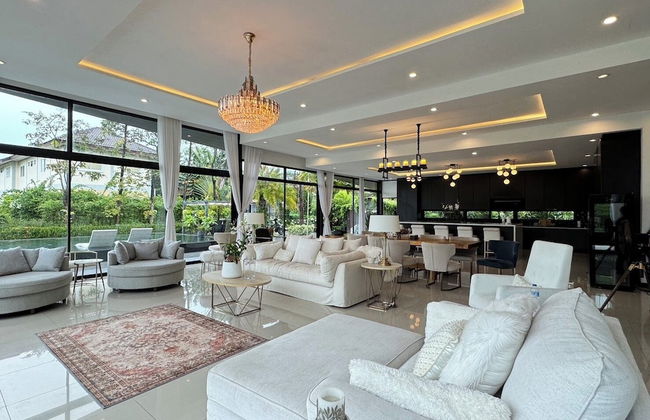 Huge Pool Villa with Private Lake - Foto 25