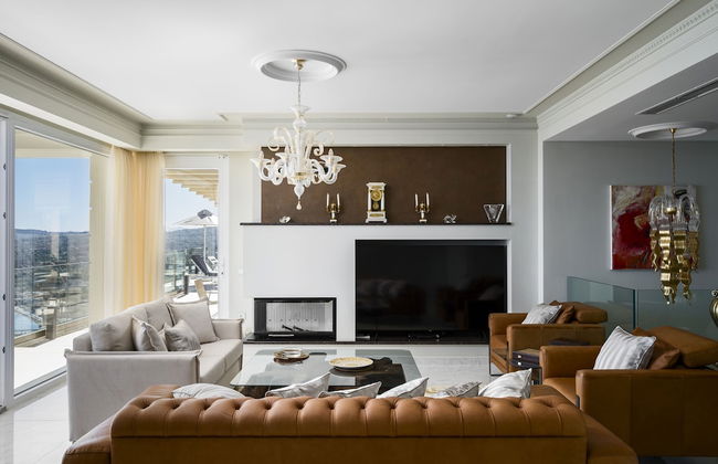 Villa Monte Leone by Konnect with Pool, Hot Tub, Spa Room & Stunning Seaview - Photo 14