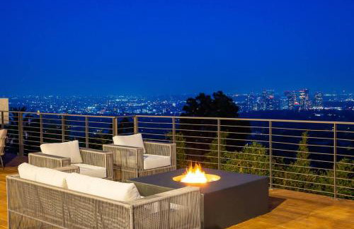 Stunning Modern Estate in BH with Pool, Spa, and Views - Foto 40