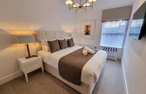 Altrincham Centre, 2 Bed, Bathtub, King Beds - Foto 17