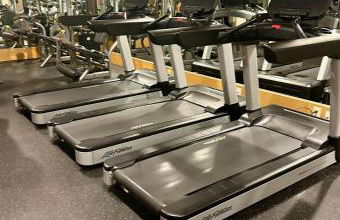 Beautiful Arlington Apartment with Pool & Parking! - Foto 14