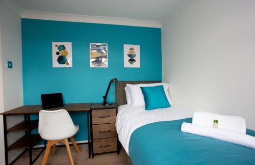 GERARD WALK - Spacious Home, High Speed Wi-Fi, Free Parking, Garden - Foto 19