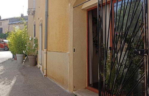 Studio privé - maison de village - Foto 10