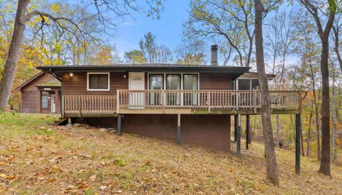 Two Cabins Retreat in Woods Resort - Dog-Friendly - Foto 5