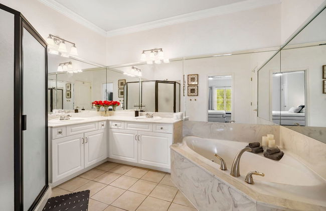 Kings Hideaway - Near DT! - Foto 35