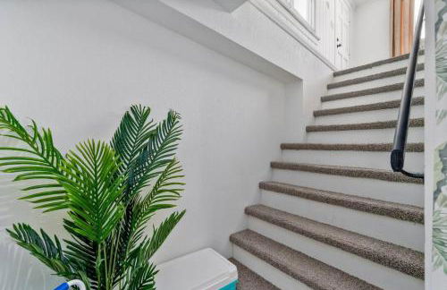 Cocoa Hideaway with Air Hockey, Darts and Beach Gear - Foto 60