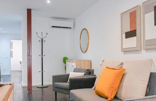 Apartment with Balcony on Calle Santa Engracia Temporal SEN1692 - Foto 46