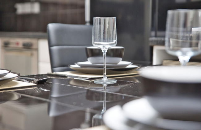 Fantastic 1BD Hideaway, 2 Minutes to the Sea - Photo 18