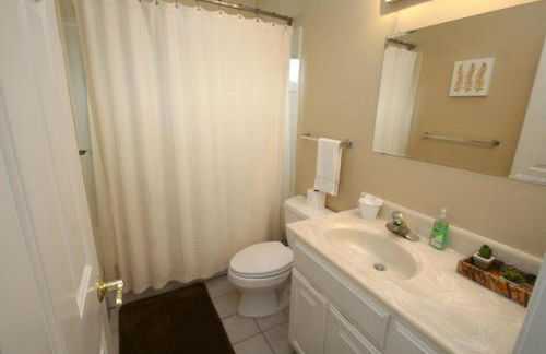 Northern Lights! Hot Tub!! Game Room!! Expansive and Spacious!! - Foto 28