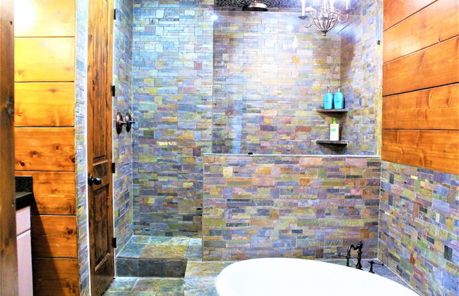 The Rustic Inn- Family Friendly Near Fiesta Texas - Foto 24