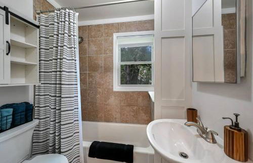 Wellington Cottage 2BR Modern Boho - Foto 16