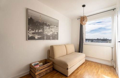 Confort & Spacieux Family Travel pour 6 - 10' to Disneyland Paris 25' to Paris - In front of Train Station Torcy RER A - Foto 10