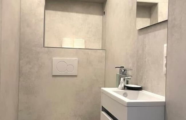 Penthouse 3 Bedrooms- Garden in Center - Photo 18