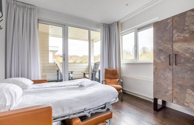 Brand new Luxury Villa on a Small-scale Park With its own Jetty - Photo 18