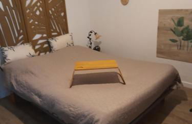 Studio 23 m2, proche centre, calme, WIFI, pk - Photo 2