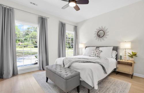 NEW! The White House, with 2 King Ensuites close to Parris Island and Downtown - Foto 33