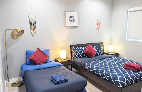 Lucky Charm 4 Bedroom Mid-City Apartment - Photo 48