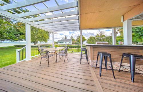 Private Waterfront Lake Erie Home with BBQ Patio - Photo 35