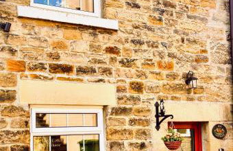 Fox Cottage - Cosy Stay on Pateley High Street - Photo 1