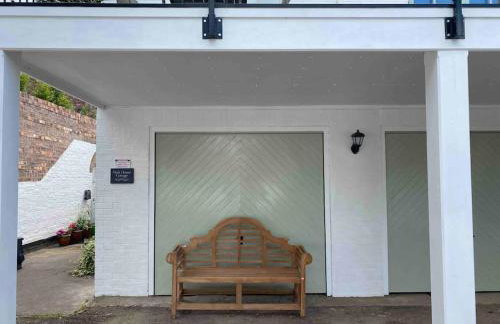 Riverside Cottage with balcony and fishing jetty - Foto 35