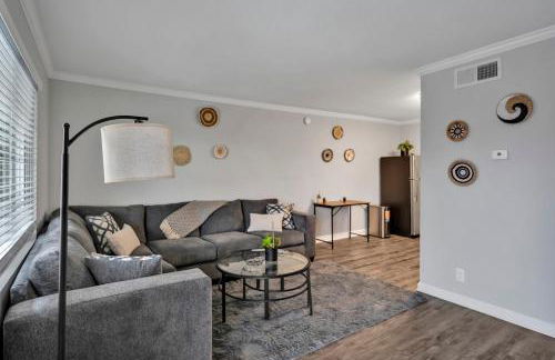 Duke - Pet Friendly 1BR with Gym & Pool - Foto 15