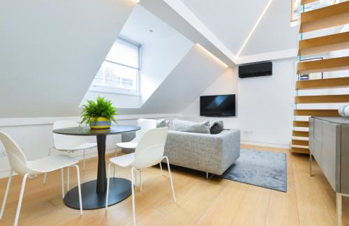 Soho Penthouse by Concept Apartments - Photo 17