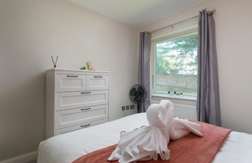 Perfect for Silverstone - Stylish 2BR - Free Parking - Foto 17