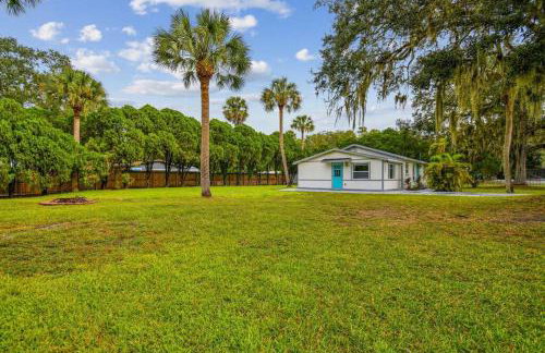 Family Friendly Beach Escape - Modern Retreat near Beaches - Sleeps 6 - Fast WiFi - Foto 11