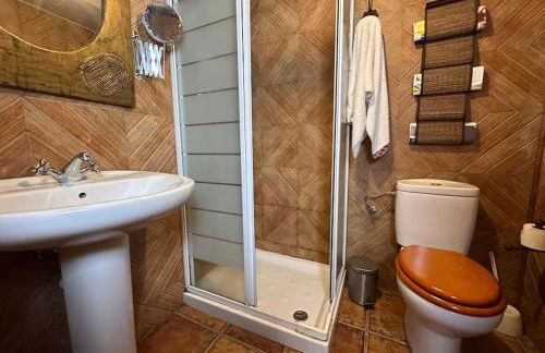 Casa para fiestas 16 personas, barbacoa y terraza - Photo 61