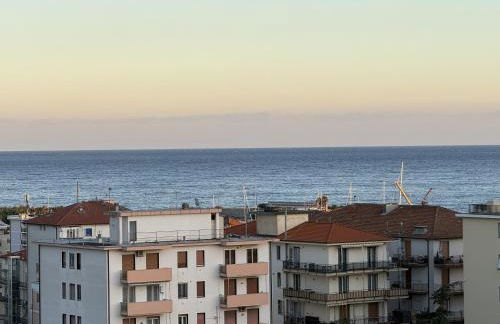 H11 [Colombo 51] Vista Mare - Centro - Foto 24