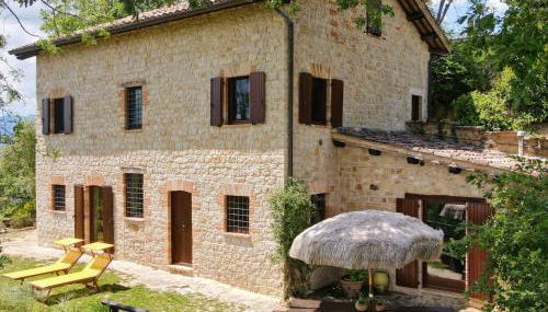 Holiday Home Charmantes Bauernhaus in Penna San Giovanni by Interhome - Foto 2