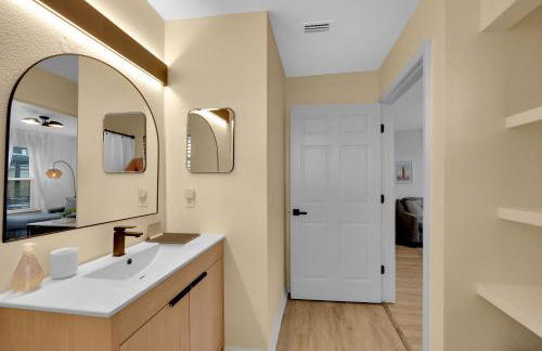 {Hidden Gem} Beach Home Blocks from Ocean +6 Bikes - Foto 16