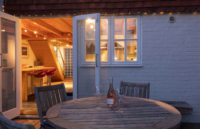 Stylist Split Level 2 Bed With Parking - Foto 15