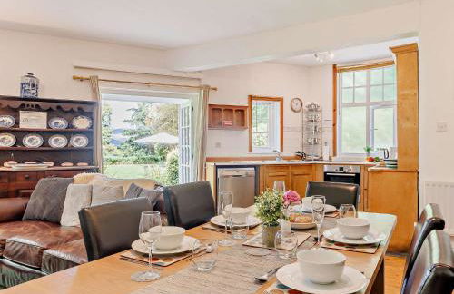 3 Bed in Cemmaes 93080 - Photo 7