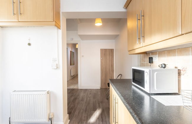 3 Bed Quaint House Town Center - Foto 12