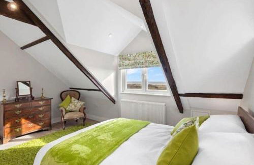 Pendine Sands Edith Villas - a luxury seaside home with beautiful sea views - Photo 34