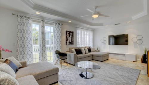 Private Patio Cali King Bed Walk to Las Olas - Foto 5