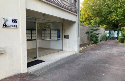 Studio Colonel à Rochefort, proche Thermes avec Parking privé - Foto 18